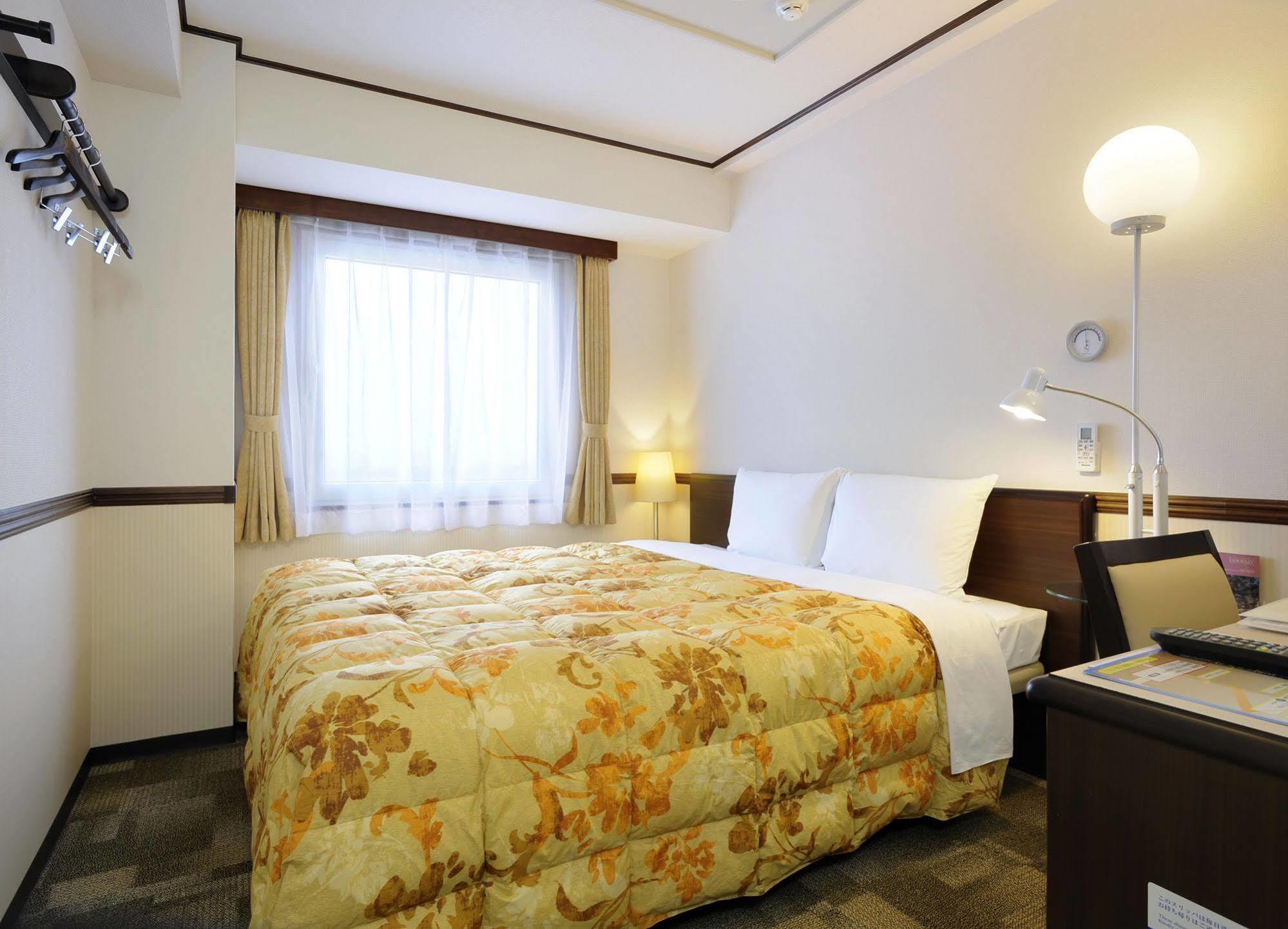 Toyoko Inn Kagoshima Temmonkan No 1 Exterior foto
